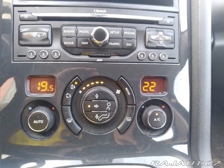 Peugeot 5008 2.0 HDI AC,NAVI,AUTOMAT 2012