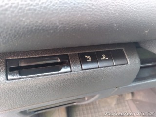 Peugeot 5008 2.0 HDI AC,NAVI,AUTOMAT 2012