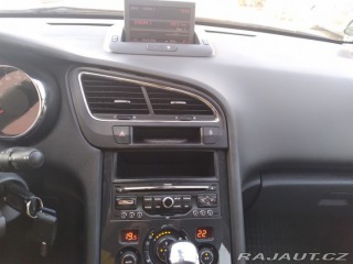 Peugeot 5008 2.0 HDI AC,NAVI,AUTOMAT 2012