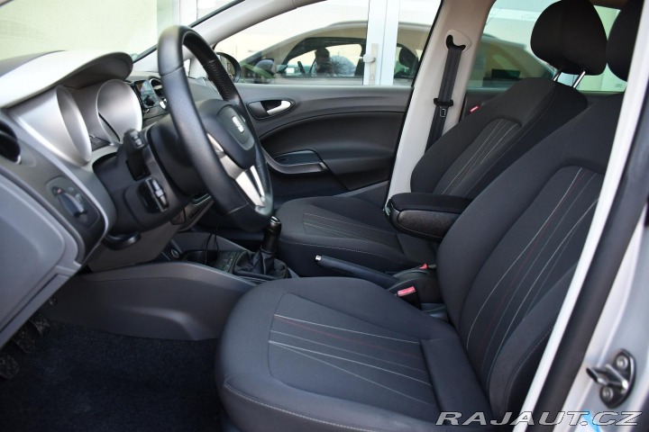 Seat Ibiza 1.2TSi VYHŘ.SEDAČKY AUT. 2011