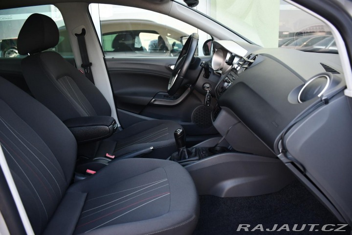 Seat Ibiza 1.2TSi VYHŘ.SEDAČKY AUT. 2011
