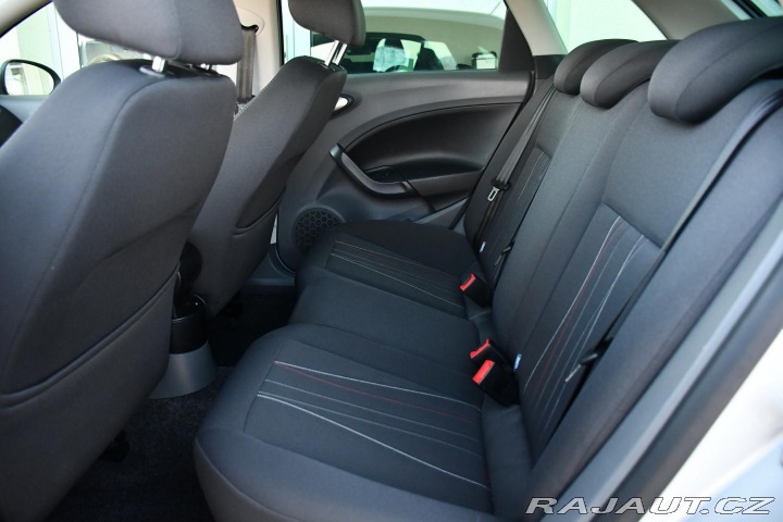 Seat Ibiza 1.2TSi VYHŘ.SEDAČKY AUT. 2011