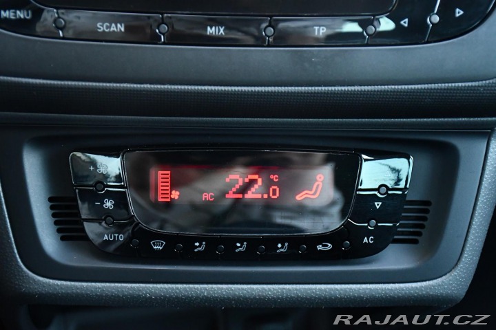 Seat Ibiza 1.2TSi VYHŘ.SEDAČKY AUT. 2011