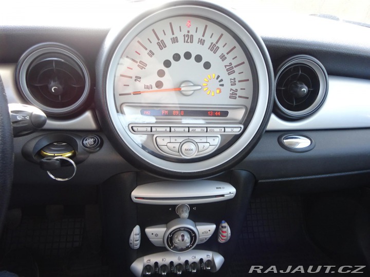 Mini One 1.4 70kW KLIMA SERVIS 2008