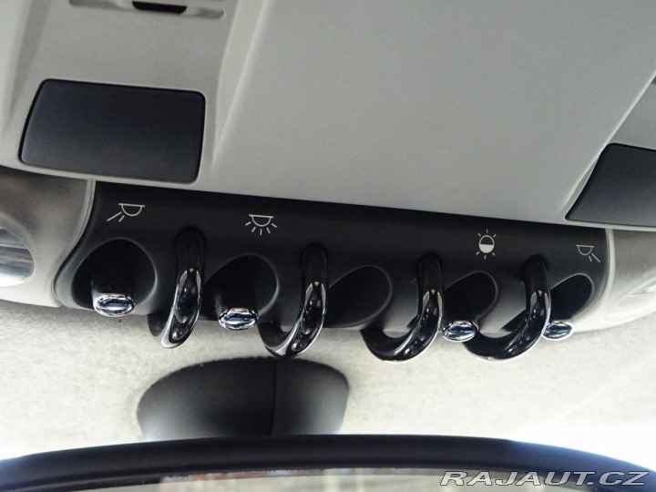 Mini One 1.4 70kW KLIMA SERVIS 2008