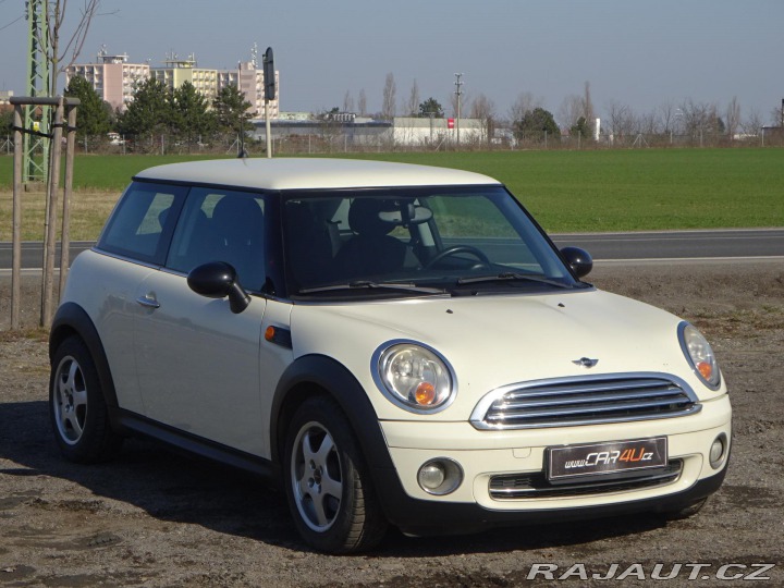 Mini One 1.4 70kW KLIMA SERVIS 2008
