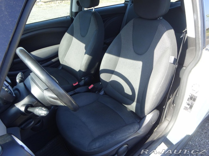 Mini One 1.4 70kW KLIMA SERVIS 2008