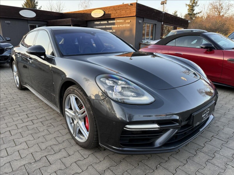 Porsche Panamera Turbo