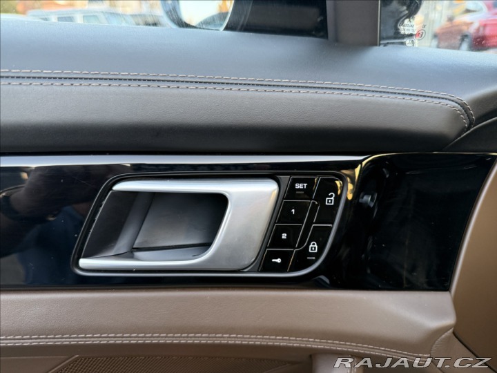 Porsche Panamera Turbo 2019