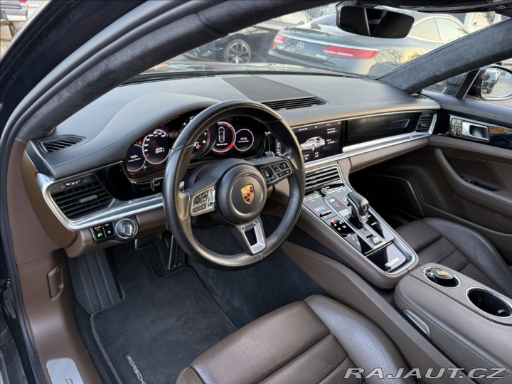 Porsche Panamera Turbo 2019