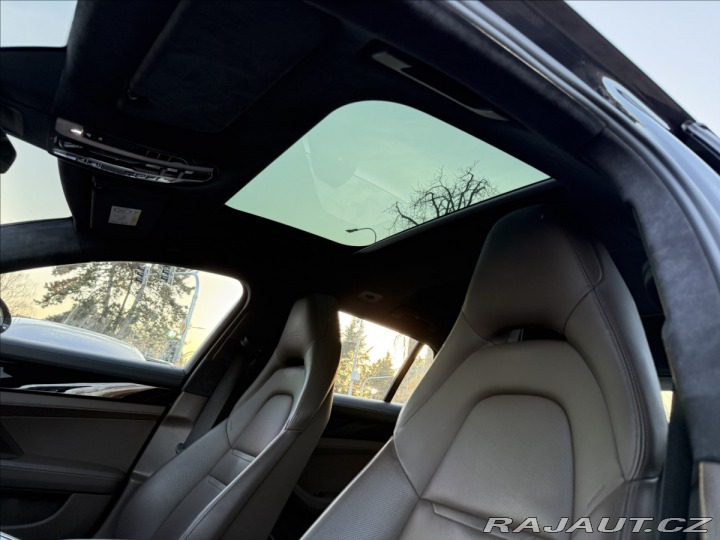 Porsche Panamera Turbo 2019