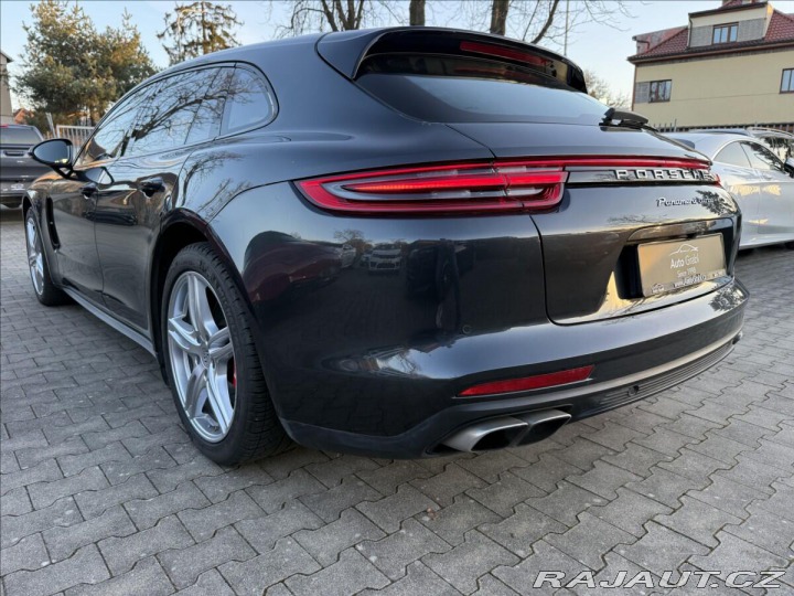 Porsche Panamera Turbo 2019