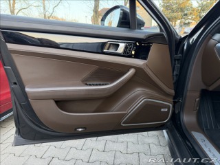 Porsche Panamera Turbo 2019