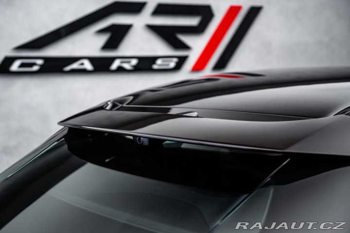 Ferrari Purosangue Lift, karbon, NOVÉ 2026