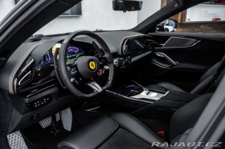 Ferrari Purosangue Lift, karbon, NOVÉ 2026