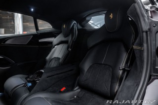 Ferrari Purosangue Lift, karbon, NOVÉ 2026