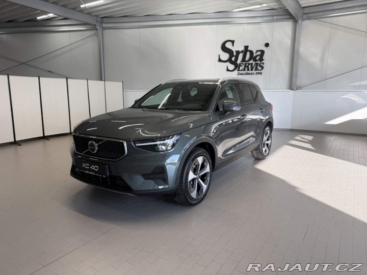 Volvo XC40 B3 2.0L 163 HP AT7 FWD CO 2026