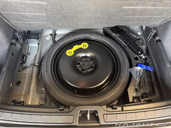 Volvo XC40 B3 2.0L 163 HP AT7 FWD CO 2026