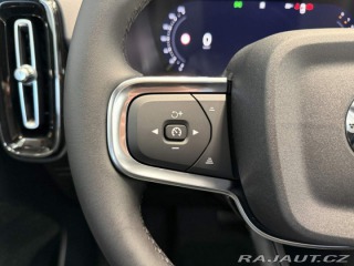 Volvo XC40 B3 2.0L 163 HP AT7 FWD CO 2026