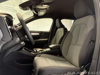 Volvo XC40 B3 2.0L 163 HP AT7 FWD CO 2026