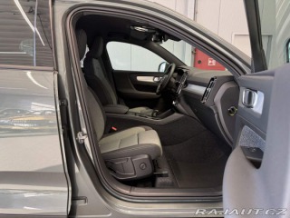 Volvo XC40 B3 2.0L 163 HP AT7 FWD CO 2026