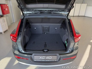 Volvo XC40 B3 2.0L 163 HP AT7 FWD CO 2026