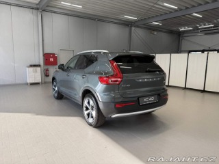 Volvo XC40 B3 2.0L 163 HP AT7 FWD CO 2026