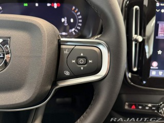 Volvo XC40 B3 2.0L 163 HP AT7 FWD CO 2026