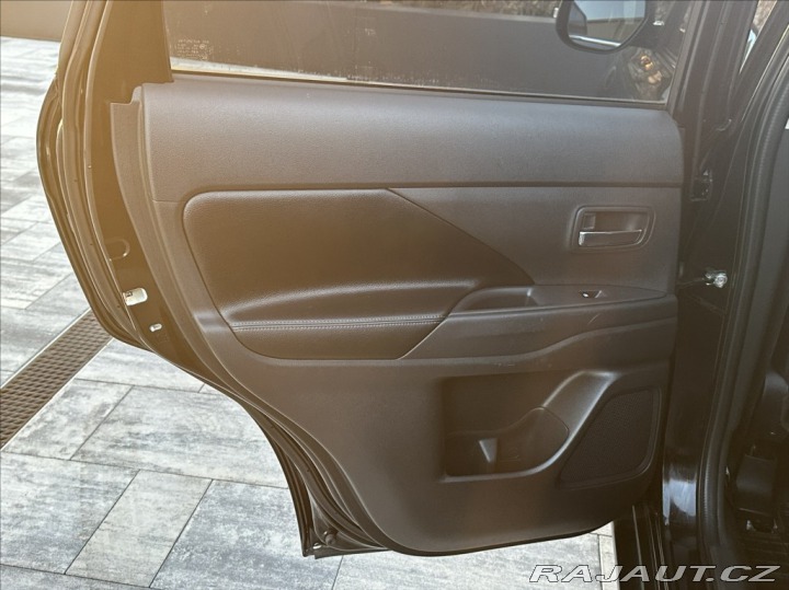 Mitsubishi Outlander 2,2 DI-D 150PS  Top-7 M/T 2017