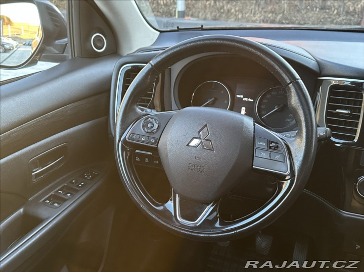 Mitsubishi Outlander 2,2 DI-D 150PS  Top-7 M/T 2017