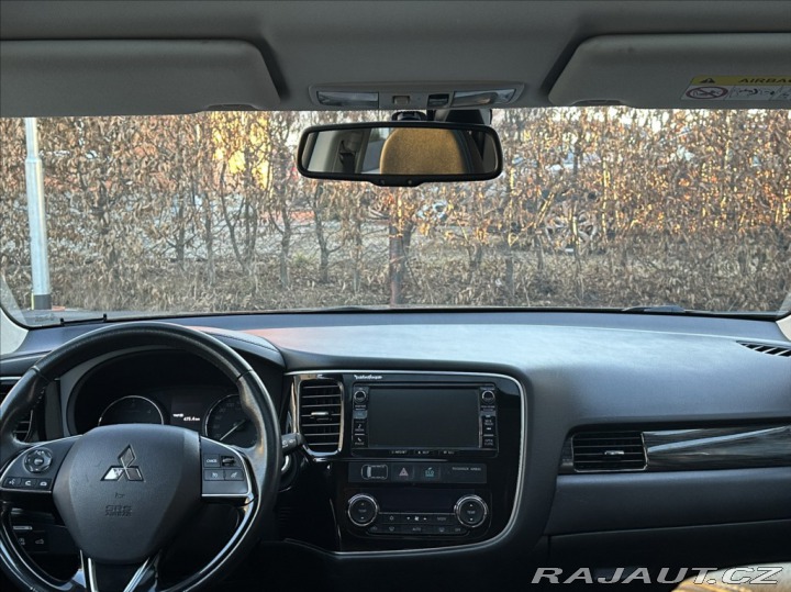 Mitsubishi Outlander 2,2 DI-D 150PS  Top-7 M/T 2017