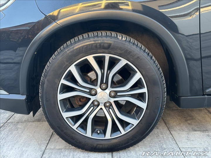 Mitsubishi Outlander 2,2 DI-D 150PS  Top-7 M/T 2017