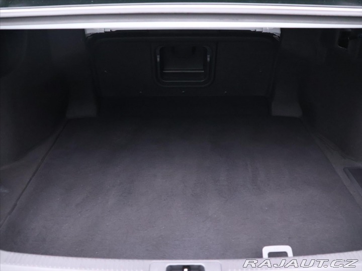 Toyota Camry 2,5 HB Executive CVT CZ D 2023