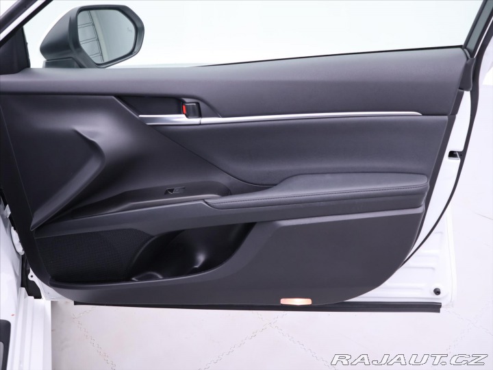 Toyota Camry 2,5 HB Executive CVT CZ D 2023