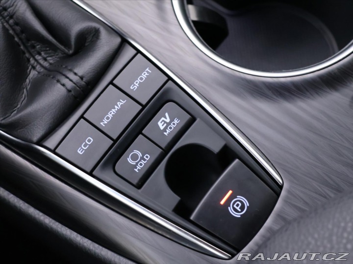 Toyota Camry 2,5 HB Executive CVT CZ D 2023