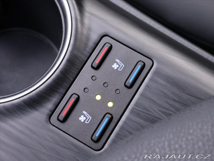 Toyota Camry 2,5 HB Executive CVT CZ D 2023