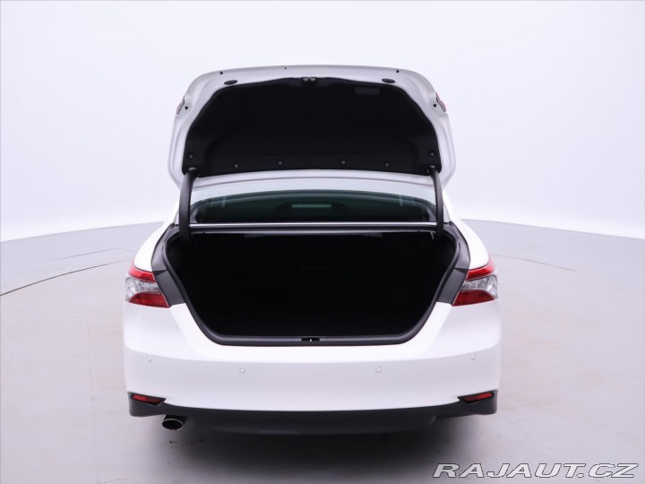 Toyota Camry 2,5 HB Executive CVT CZ D 2023