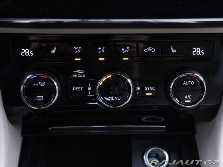 Škoda Superb 2,0 TDI DSG CZ Style 1.Ma 2022