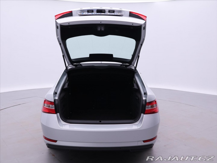 Škoda Superb 2,0 TDI DSG CZ Style 1.Ma 2022