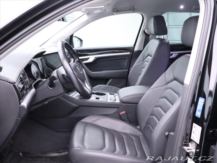 Volkswagen Touareg 3,0 TDI 170kW DSG 4M LED 2019