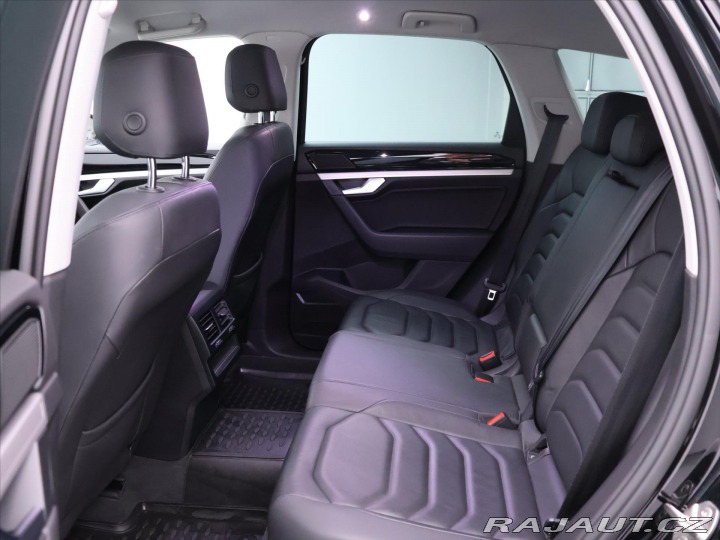 Volkswagen Touareg 3,0 TDI 170kW DSG 4M LED 2019