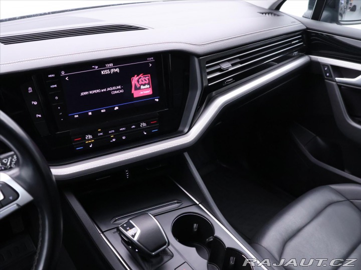 Volkswagen Touareg 3,0 TDI 170kW DSG 4M LED 2019