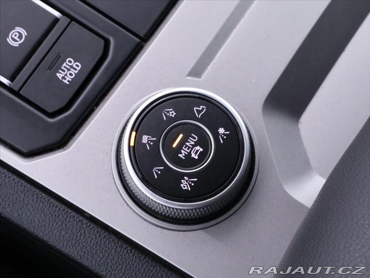 Volkswagen Touareg 3,0 TDI 170kW DSG 4M LED 2019