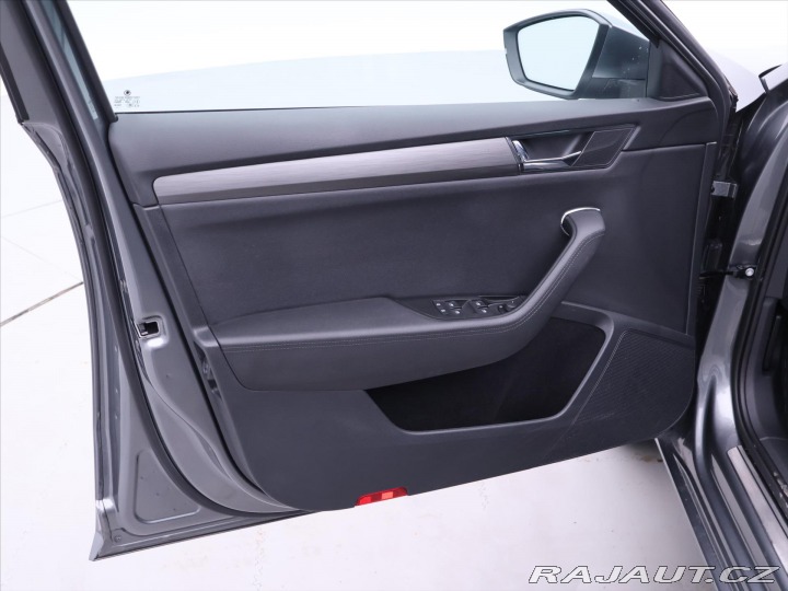 Škoda Superb 2,0 TDI Style CZ 1.Maj DP 2023