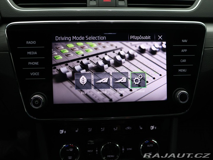 Škoda Superb 2,0 TDI Style CZ 1.Maj DP 2023