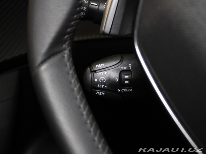 Peugeot 2008 1,2 PT 96kW AT Allure 39t 2023