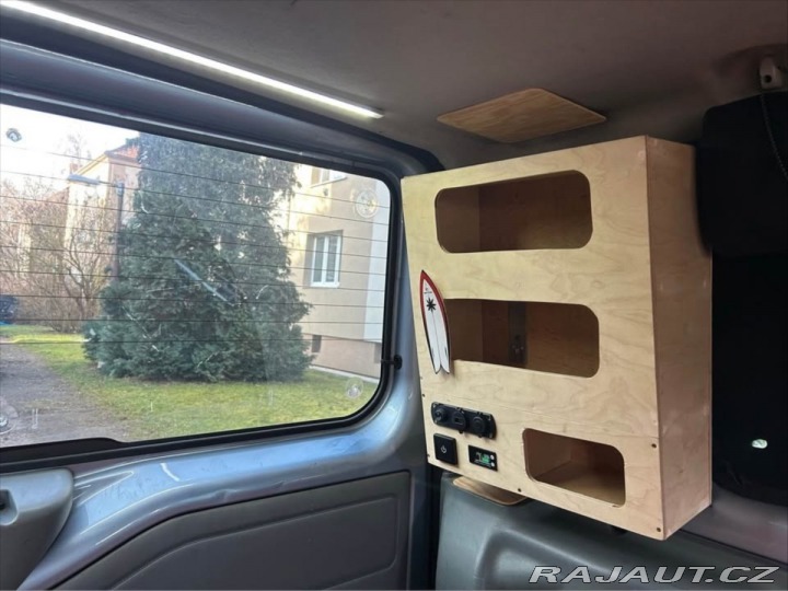 Ford Transit 2,2   Obytná dodávka 2007