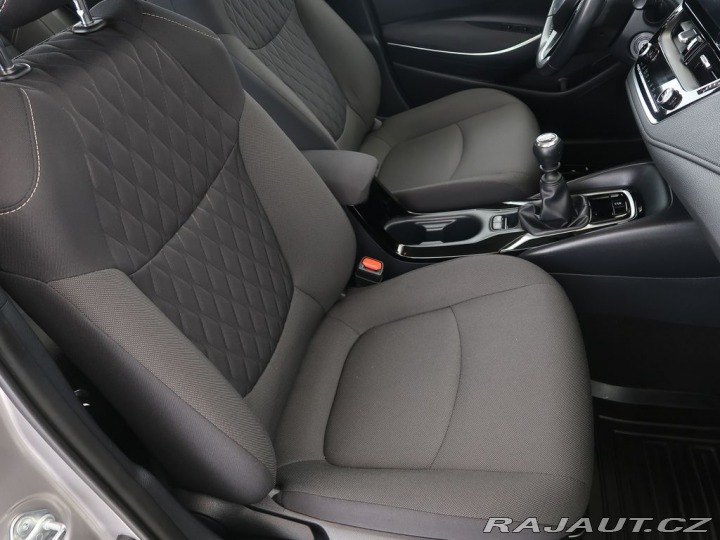 Toyota Corolla 1.5VVT-i,CZ,1Maj,ComfortT 2021