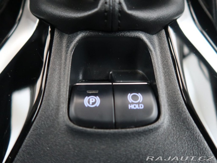 Toyota Corolla 1.5VVT-i,CZ,1Maj,ComfortT 2021