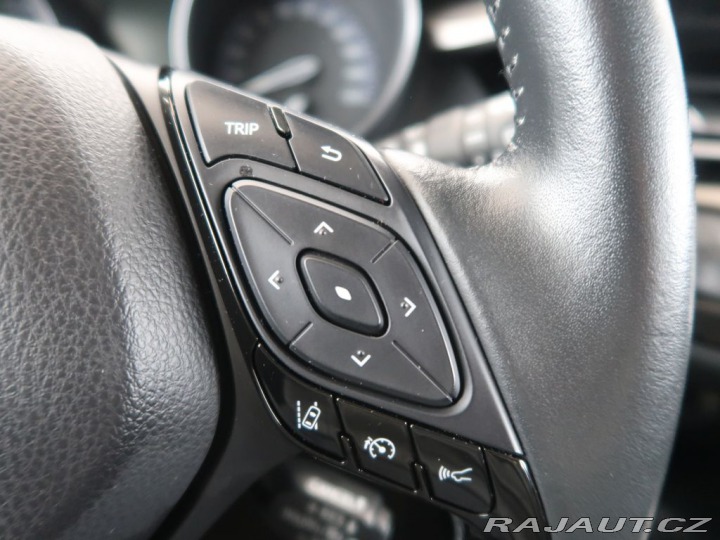 Toyota C-HR 1.8Hybrid,CZ,1Maj,Comfort 2023